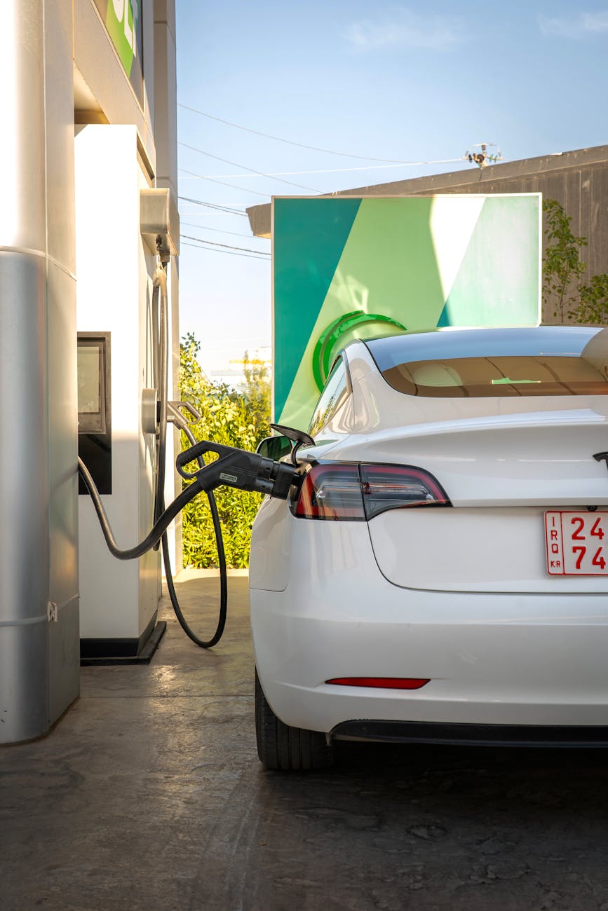 En Az Yakıt Tüketen İlk 10 Hibrit Model: 2026 Güncel Veriler